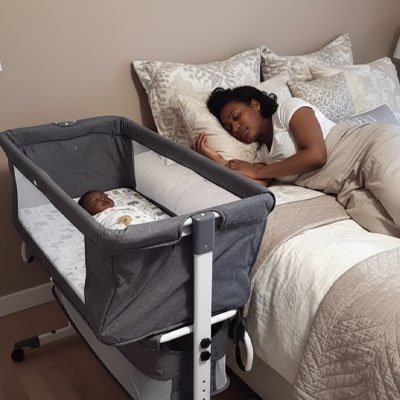 Berceau cododo bébé hauteur réglable, lit bébé accolé sécurisé avec parois mesh respirantes.