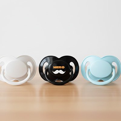 Tétine bébé orthodontique favorisant le bon développement du palais et de la mâchoire