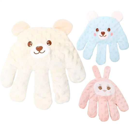 Soft baby mittens in bear and bunny designs, gentle on skin, perfect for newborns and infants.